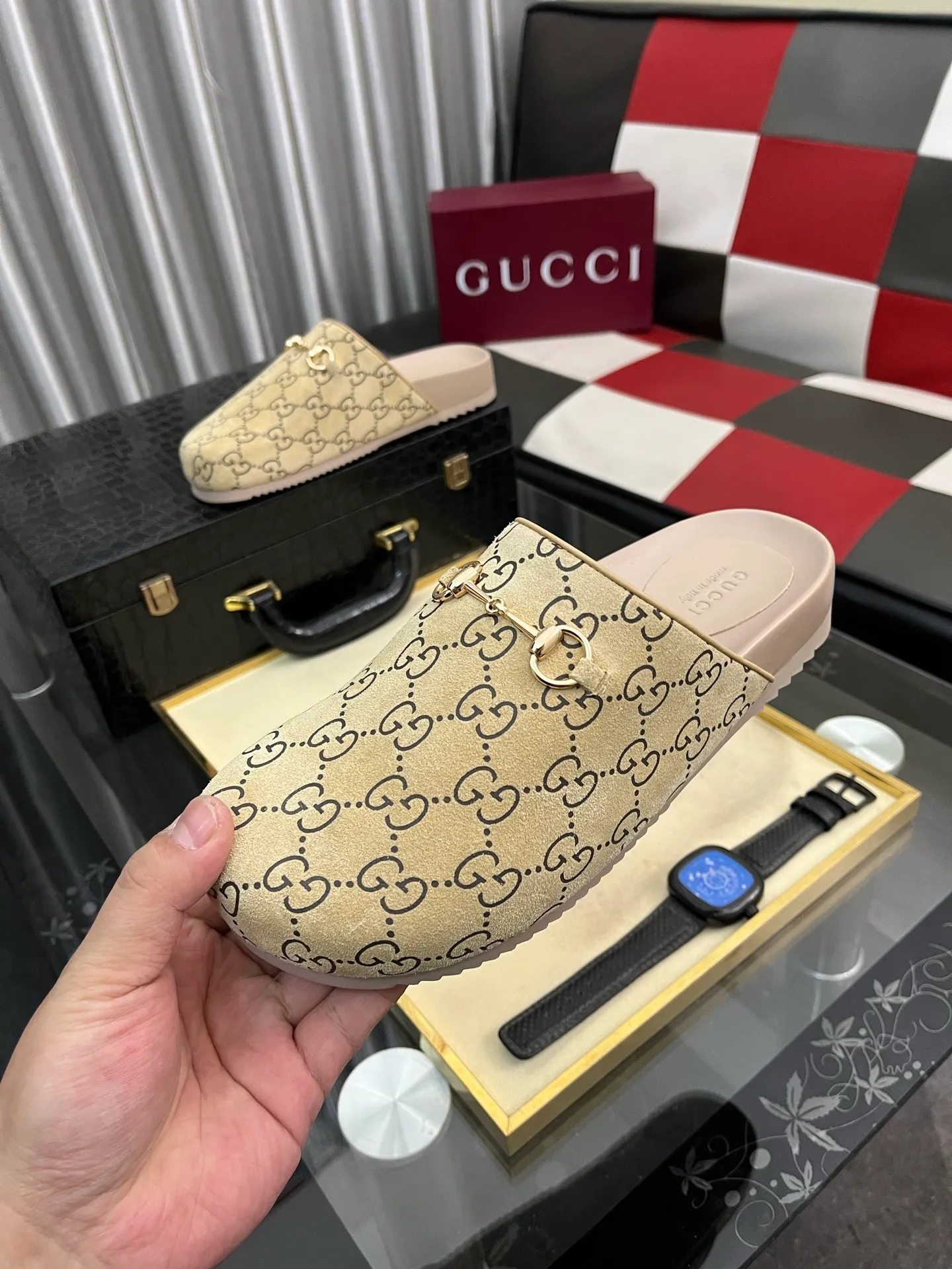 Ex-factory price: 420⌚️⌚️[Gucci] 2025 new season half-slip men's shoes, made of Italian imported first-layer frosted cowhide➕sheepskin lining, original hardware buckle, original combination wear-resistant outsole, real shot 🎬 Very comfortable on the feet, size 38-44